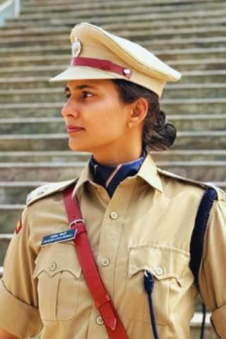 aashna chaudhary IPS